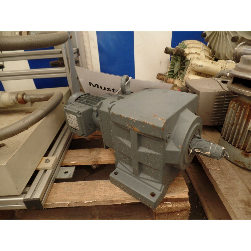 Three phase foot gear motor Bauer