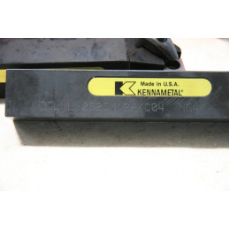 Herramienta de torneado Kennametal tipo: DCLNL2525M12KC04