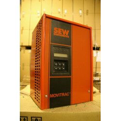 Drive Inverter SEW Movitrac Modelo: 3005-403-1-00